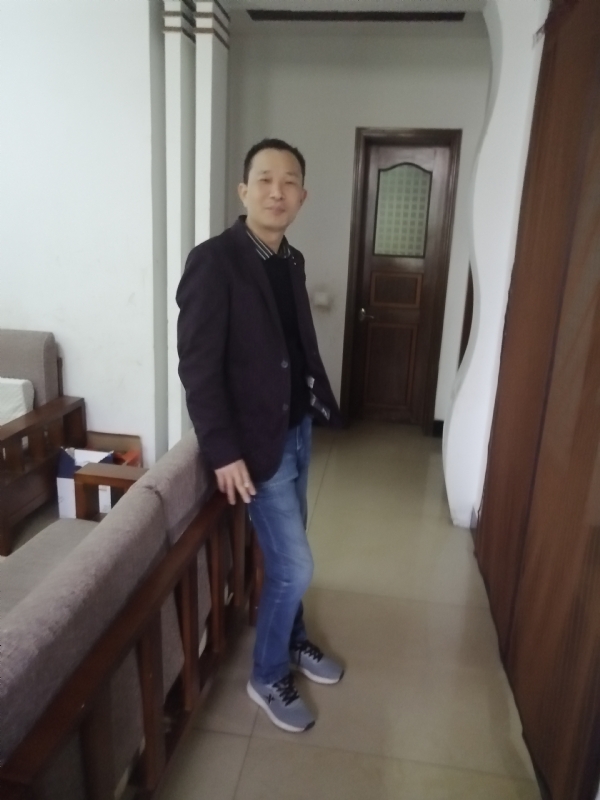 相亲相爱的第一张照片--湖南王婆说媒
